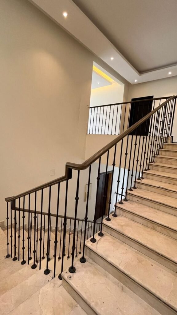 درابزين حديد 24