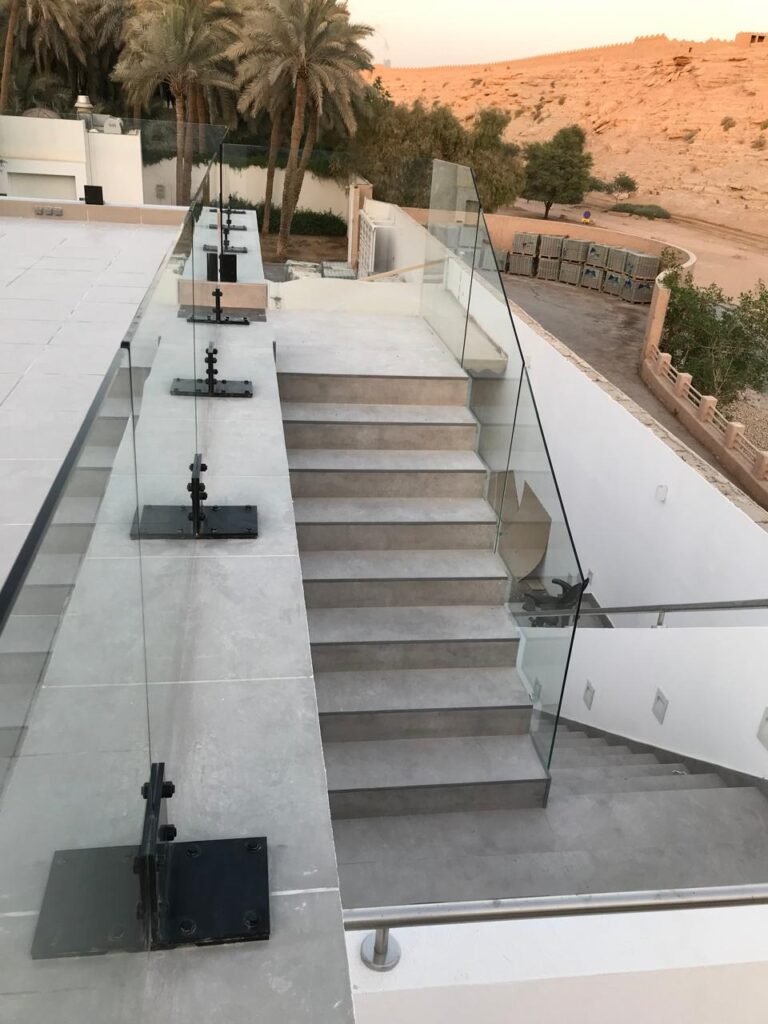 درابزين زجاج 10
